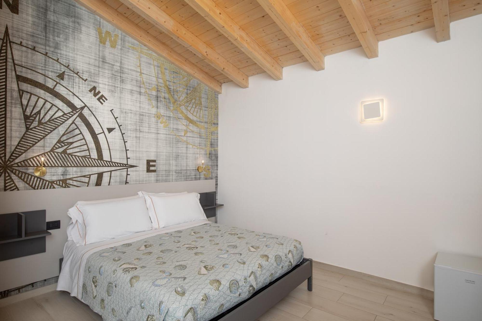 Theodore Rooms San Teodoro  Ngoại thất bức ảnh